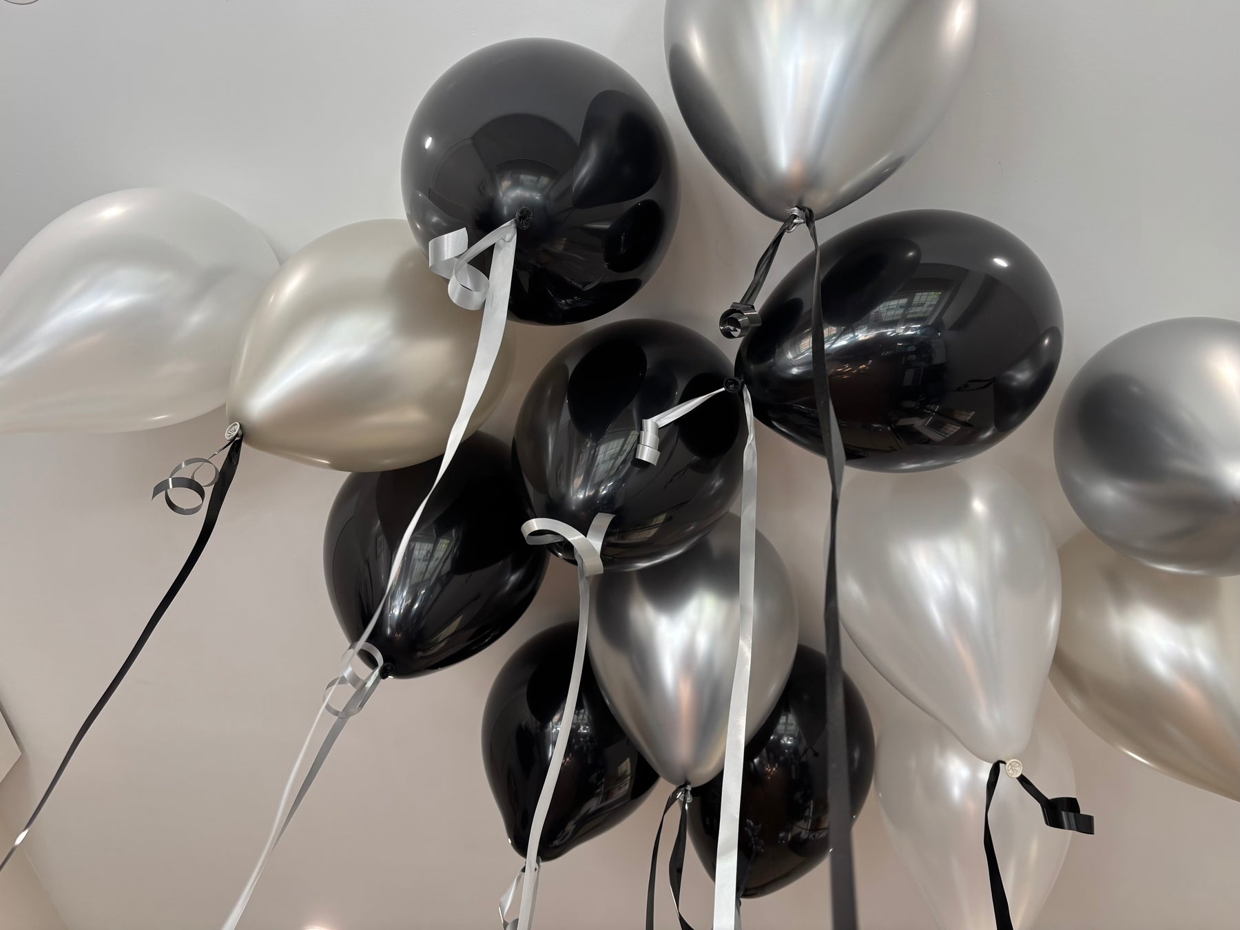 Plain Latex Balloons (Silver and Black)