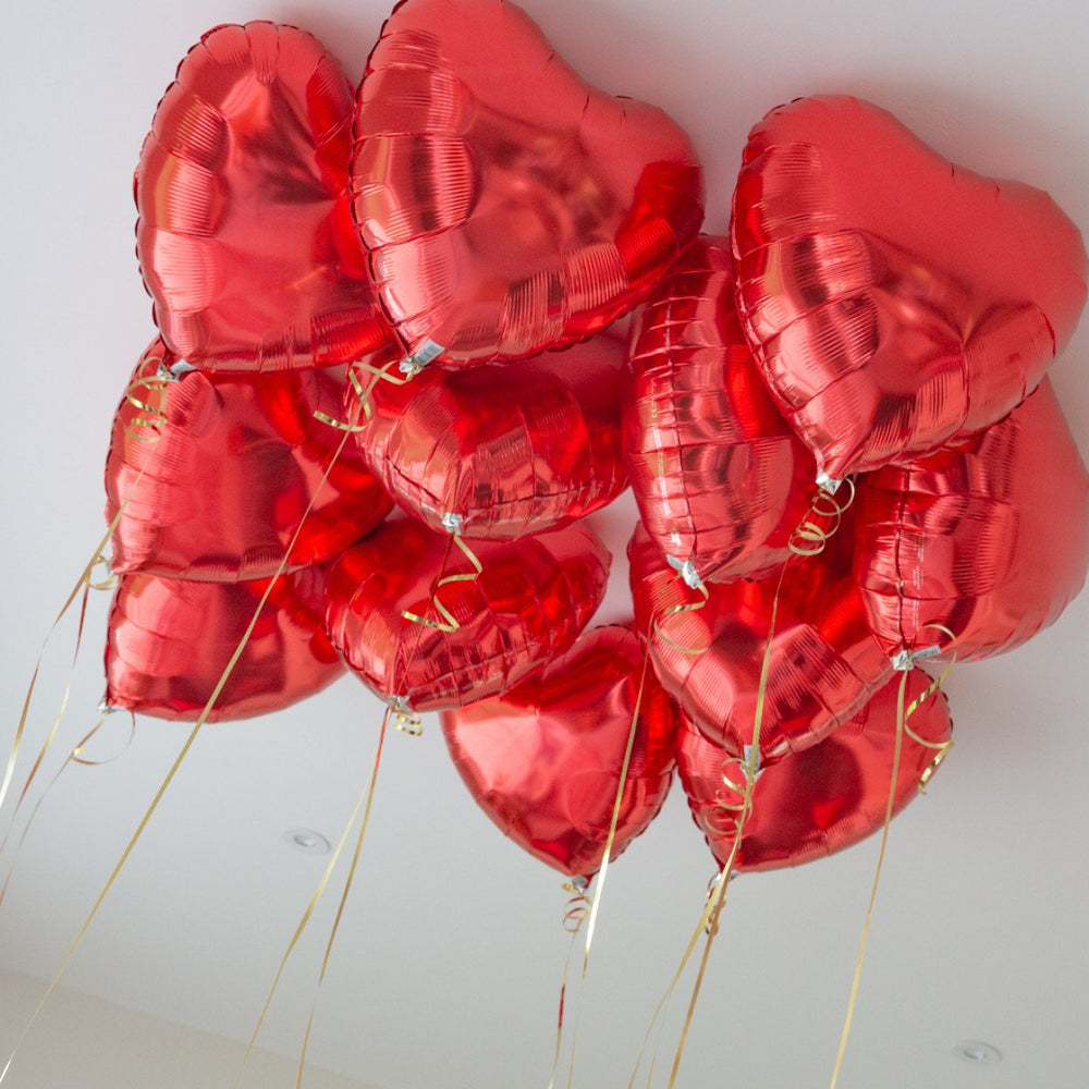 12 red heart foil balloons